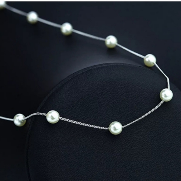 Elegant Pearl Single Strand Necklace - Picture 7 of 7